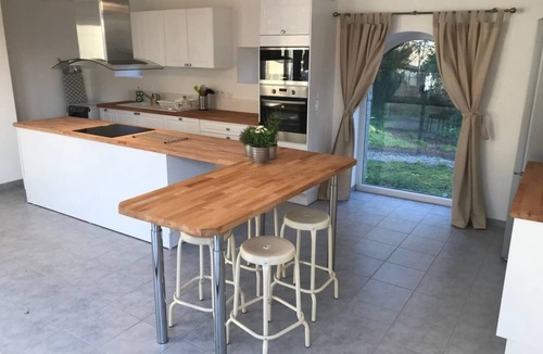 Feugeres House | Sleeps12-Farmhouse-5Acres-DDayBeaches-YogaStudio