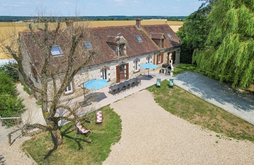 Les Menus Villa | So Villa Champs Corons (61) - Indoor swimming pool - Basketball - 2h Paris - 30p.