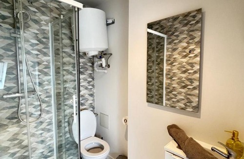 Strasbourg Apartment | Soh Rent Strasbourg Studio 2 TV Wifi Near Train Station