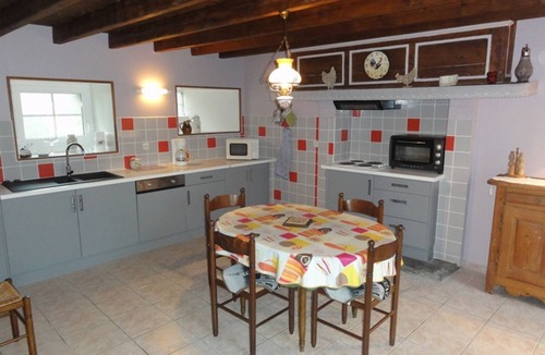 Le Valdecie Cottage | Spacious house in Bricquebec, pets allowed, private garden