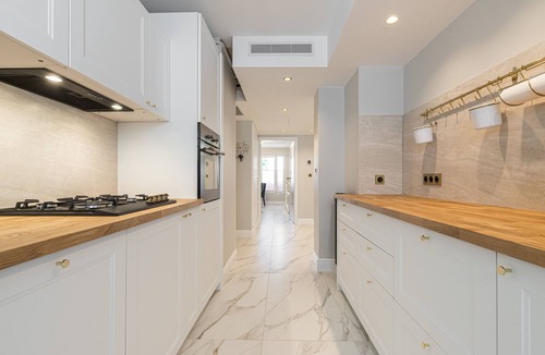 Antibes Old Town Apartment | St.george