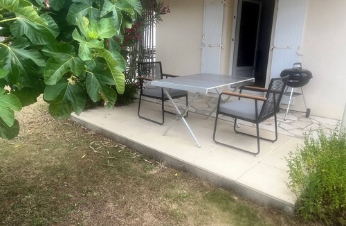 Challans Apartment | Studio 20 m² garden level