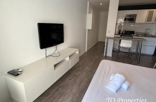 Strasbourg Apartment | Studio flambant neuf, calme & balcon
