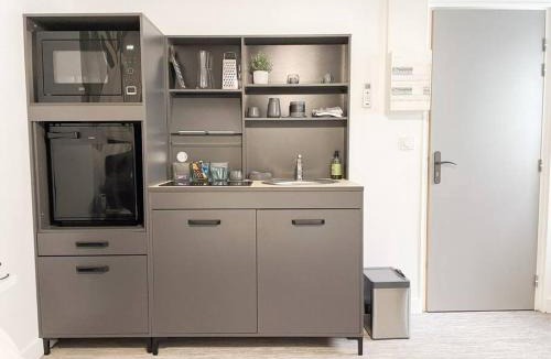 Alencon Apartment | Studio Jungle N2