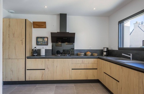 Beg-Meil House | Stunning private villa for 4 people with WIFI, TV, terrace and pets allowed