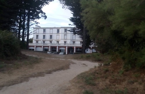 Beg-Meil Apartment | T2 less than 50m from the beach in Beg Meil near Fouesnant
