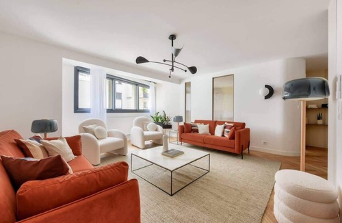 Saint-Lambert Apartment | The place to be - 3BR with AC