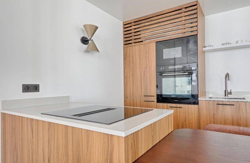 Les Halles Apartment | THOUGHTFULLY DESIGNED WITH CONTEMPORARY ELEGANCE NEXT TO LOUVRE -RUE SAINT DENIS