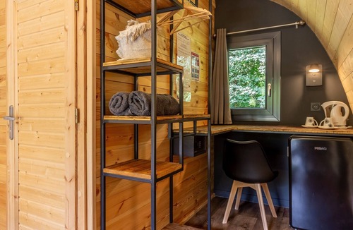 Touet-sur-Var House | Tiny Home 'Le Pod 2' with Mountain View, Wi-Fi and Air Conditioning