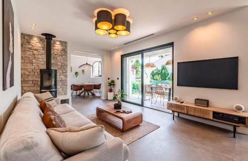 Prado - Republique Villa | Totolulu Cannes Luxury Properties - La Villa