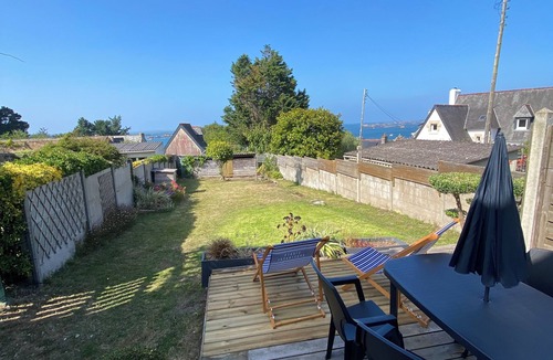 Loguivy House | TY LOUIS 3* for 4 persons Above Loguivy harbour and beach