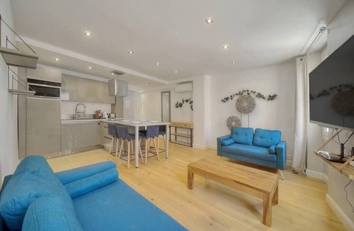 Le Suquet Apartment | Upstays Suquet Center 60m² Apartment