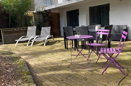 Cholet House | Villa City Garden 12 pers - Garden & WIFI