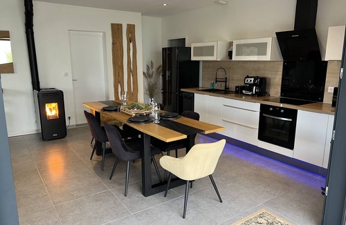 Ploufragan House | Villa de Plain-pied Avec Jacuzzi à Deux pas de la mer et du Centre Ville