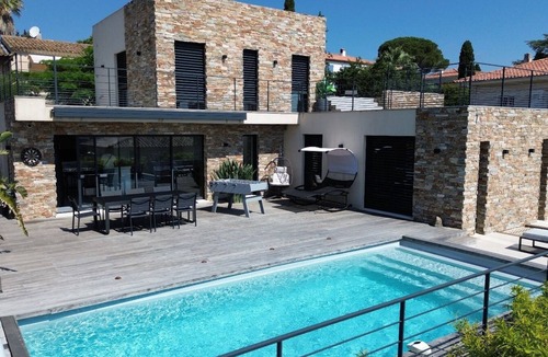 Saint-Aygulf Villa | Villa Ronsard modern - sea view - swimming pool - air conditioning