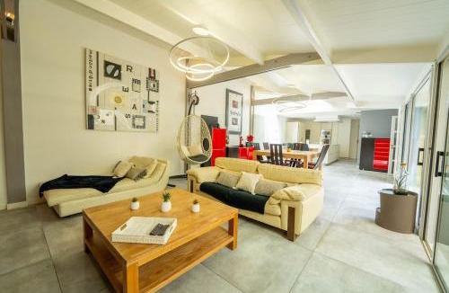 Lorient Villa | Villa SPA privé, terrasse, jardin clos, 10 personnes, centre ville à 5min