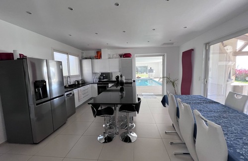 La Gaude Villa | Villa with heated indoor pool, sea and mountain views, near Nice
