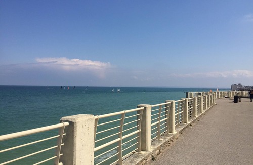 Langrune-sur-Mer Apartment | Waterfront apartment with your feet in the water!