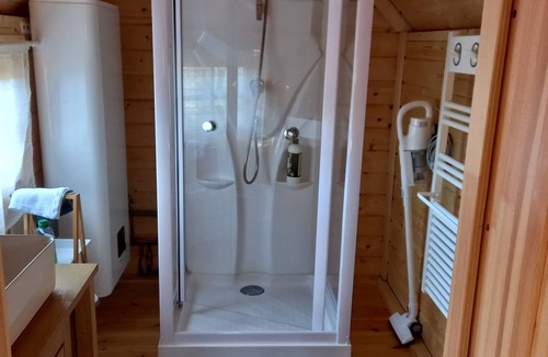Cleguerec Cottage | Your unusual and cocooning accommodation: our Finnish Kota