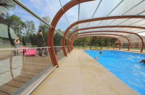 Bar-sur-Aube Ski Chalet | ZEcamping 2 étoiles piscine couverte sauna cabane TV BBQ 24m2 6 pers