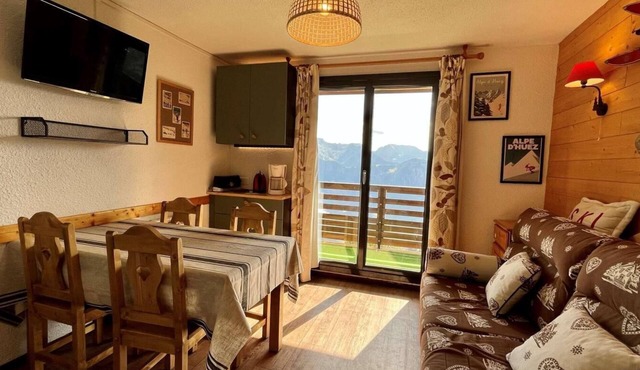 180m from shops, 2nd floor, view valley, balcony, tv, 24m², Alpe d'Huez
