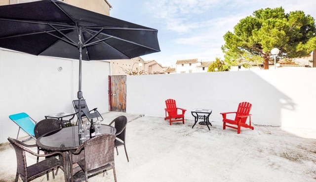 2 bedroom gorgeous home in Villeneuve-lès-Montréa