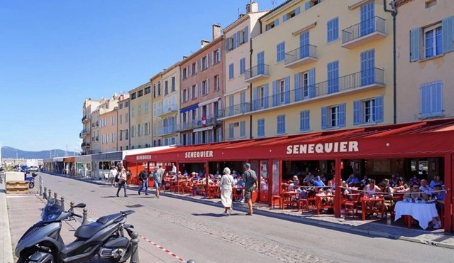 Apartment in the port of Saint-Tropez