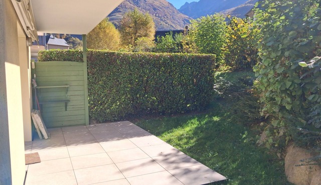 Appart' Pyrénées Nature, comfortable, with terrace and small garden