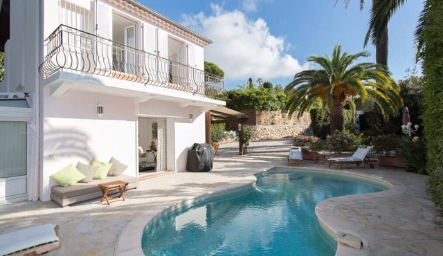 B024 - Magnifique Villa - Piscine - Cannes centre