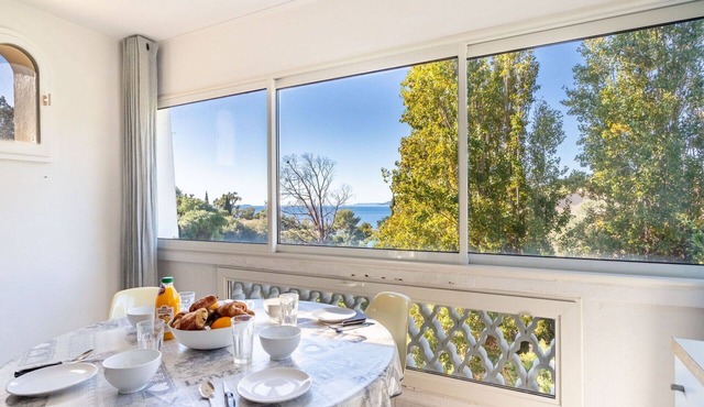 Beautiful apartment for 4 people with A/C, WIFI and TV