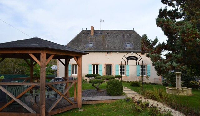 Bed and Breakfast 'Le Relais Des Hirondelles-Le Cèdre' with Wi-Fi