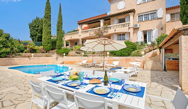 Casa Del Sole - Sea view & Swimming pool, St Raphael, France