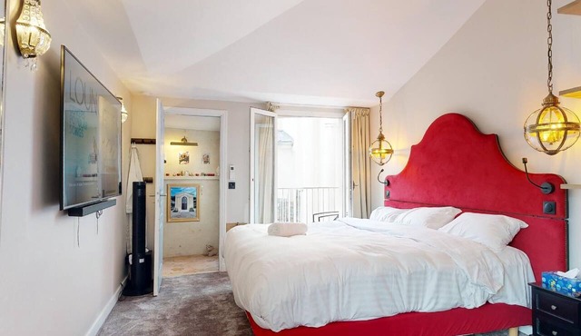 Casa Volpe - a quiet place in the ancient Paris
