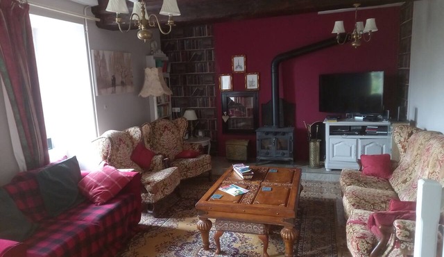 Charming Ground Floor Gîte in French Countryside – Sleeps 4 🏡🌿