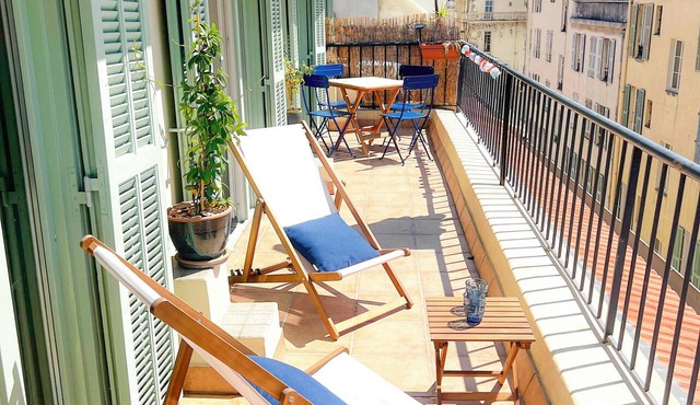Charming 3-room apartment with terrace in the heart of Nice