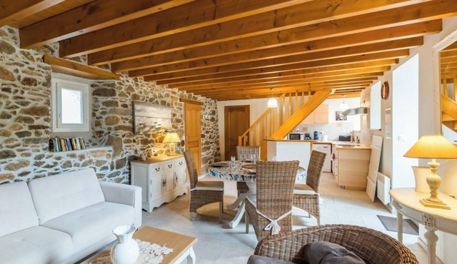 Charming seaside manor in Saint-Quay