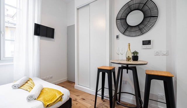 Charming Studio in City Center