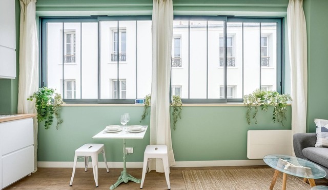Charming studio in the heart of Paris 12