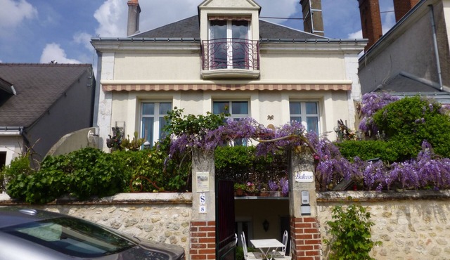 Charming studio in TOURAINE