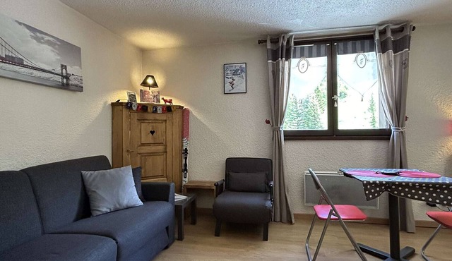 Comfort studio for 2 with balcony and private parking