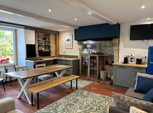 Comfortable house for 4 guests in Saint-Côme-du-Mont
