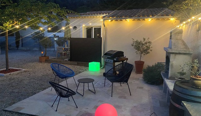 Cottages in Provence with private spas and swimming pool