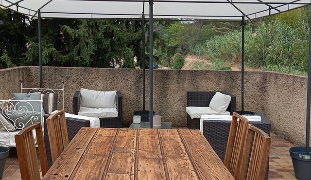Country house with a private terrace and garden