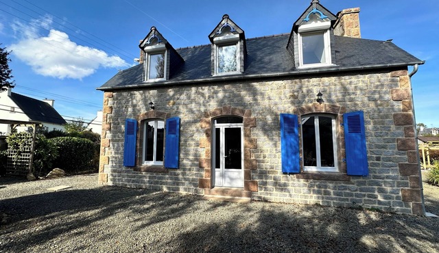 Degemer mat! Typical Breton house 800m from the beach.