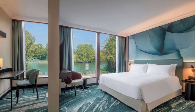 DoubleTree by Hilton Paris Bougival