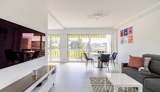 Elegance and serenity with terrace, view & A/C