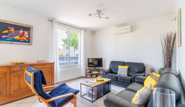 Entire Home · 1000m² Garden · Terrace · 30min from Paris