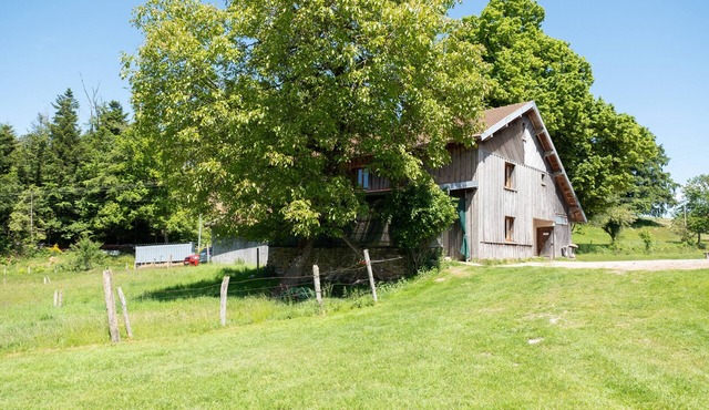 Farmhouse Retreat at Aux Moineaux – Nature Getaway in the Vosges