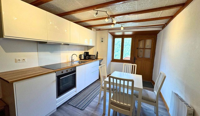 Traditional Chalet 2 Pers Pets Allowed in Praranger with WiFi