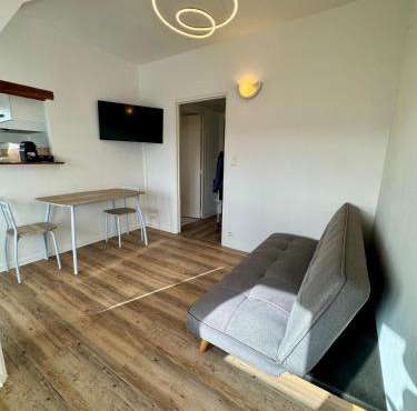 Fully equipped 1-bedroom apartment near Chantiers Navals
